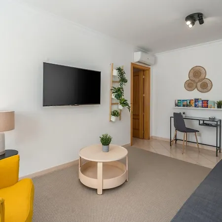 Appartamento #001 Stylish Downtown Flat Walk To & Bars