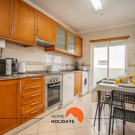 #001 Verissimo Flat By Holidays * Албуфейра